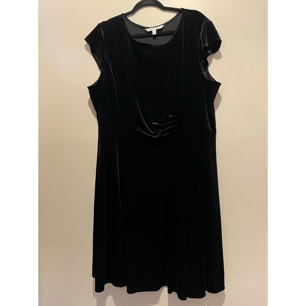 Sandra Daren black velvet goth emo cap sleeve dress size XXL